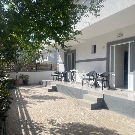 Sunflower Apartments Sarande Exterior photo