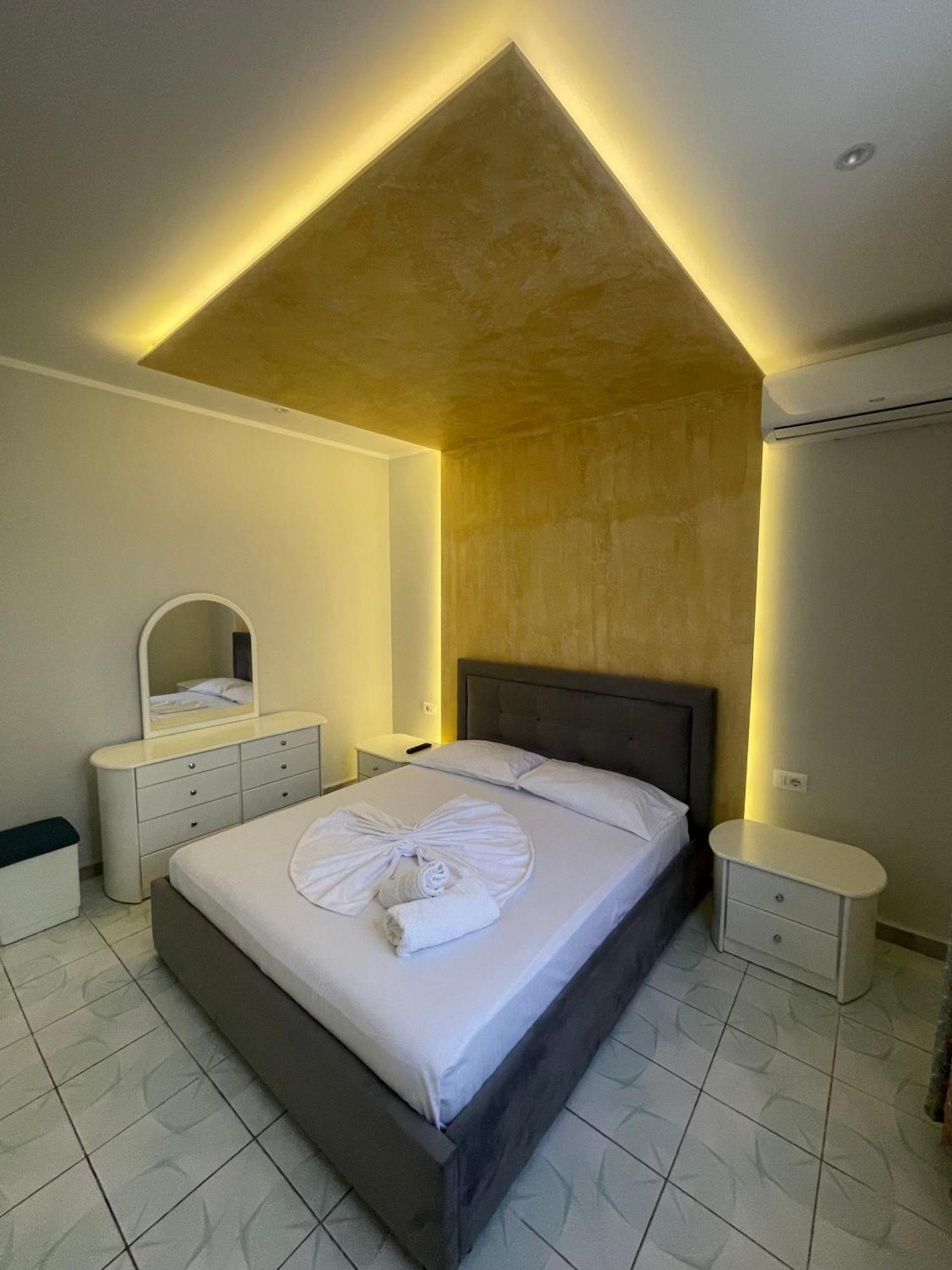 Sunflower Apartments Sarande Exterior photo